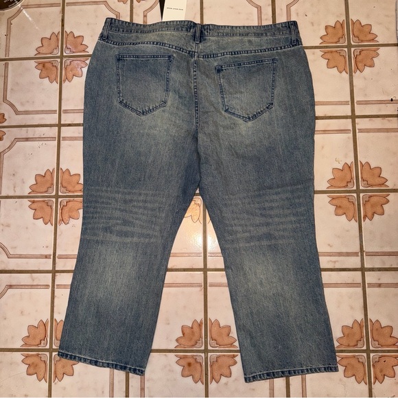 Who What Wear Blue Straight‎ Leg Jeans with Embellishments - Picture 4 of 8